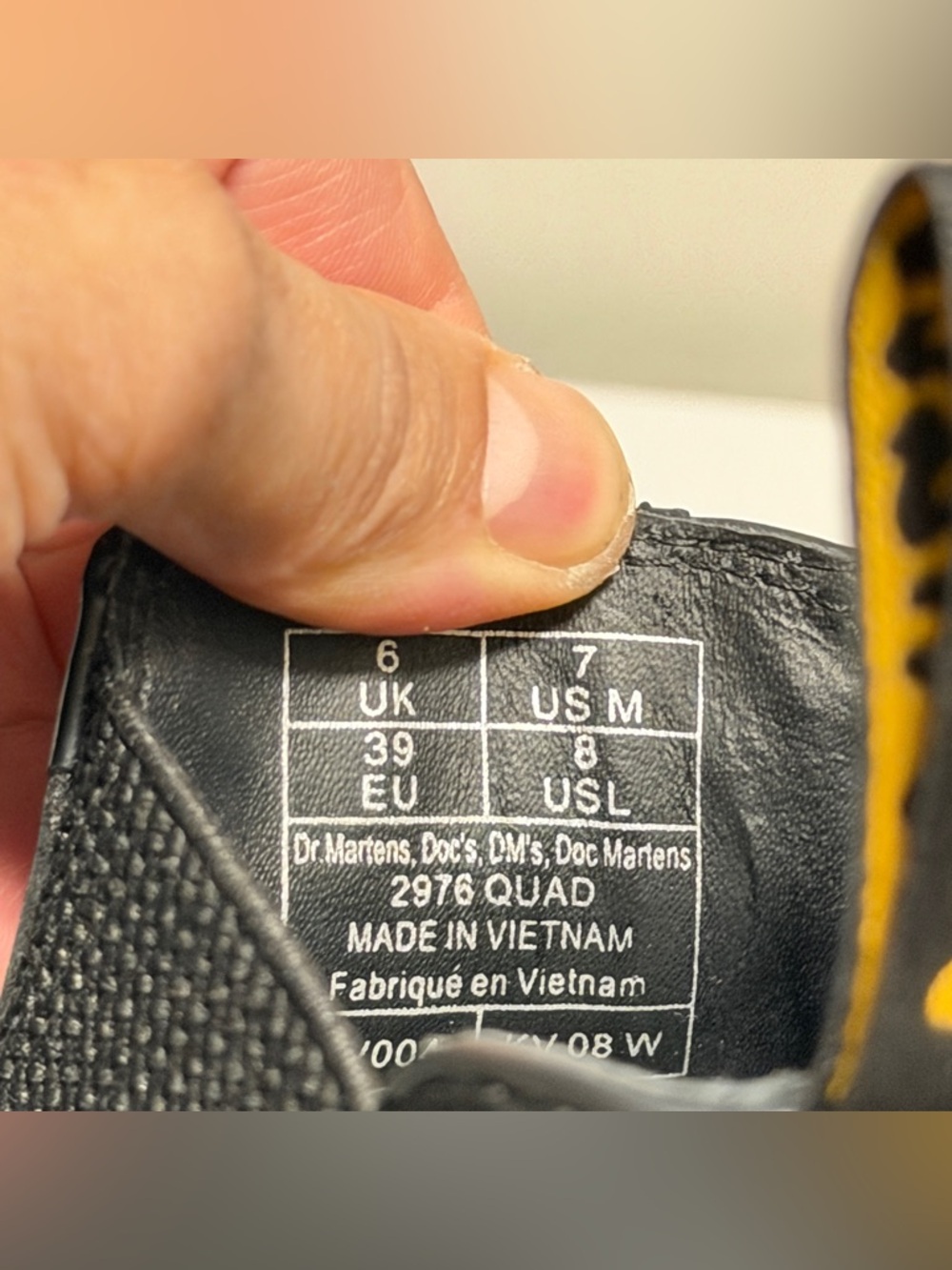 Dr. Martens 2976 Quad Smooth Leather Platform Chelsea Boots Women’s US 8 UK 6 - Picture 10 of 10